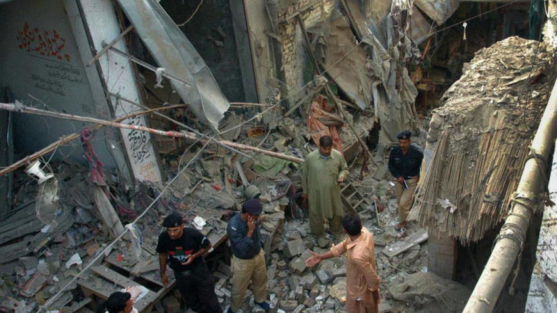 pakistan-treis-nekroi-se-bombistiki-epithesi.w_l.jpg