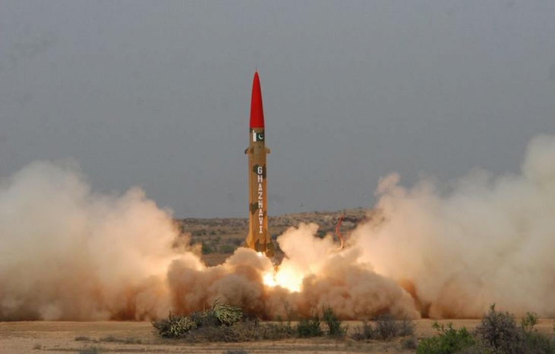 pakistan_missile_test_04f6a.jpg
