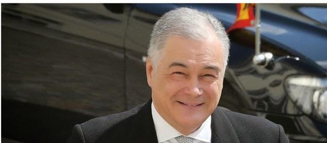 Μπάχαλο με την παραίτηση του εξαδέρφου του Πρωθυπουργού από την πρεσβεία μας στο Βερολίνο