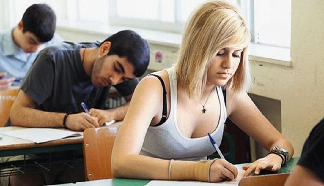 Με μαθήματα κατεύθυνσης συνεχίζονται οι πανελλαδικές