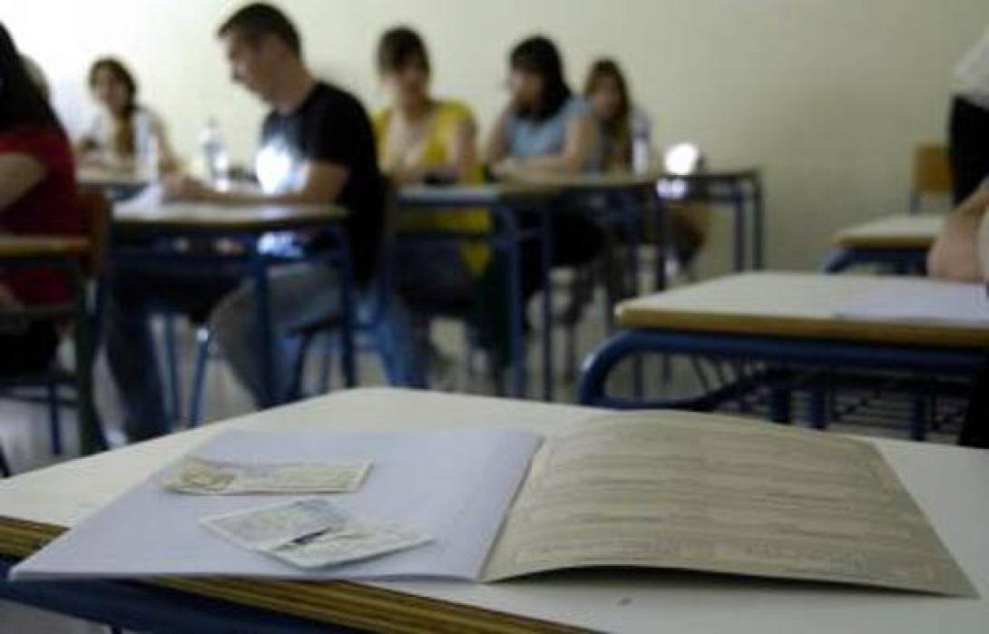 Τράπεζα θεμάτων για τις εξετάσεις  προανήγγειλε ο Αρβανιτόπουλος 