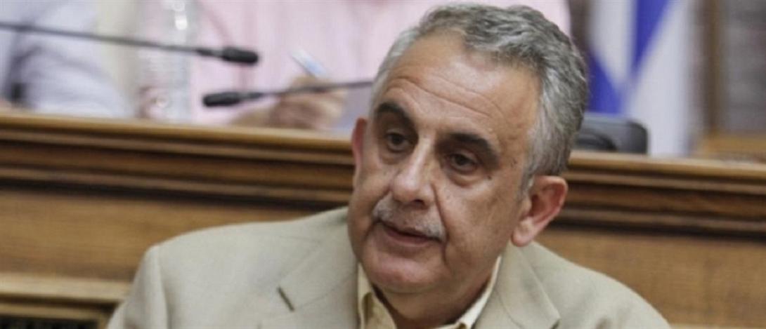 παπαδεράκης