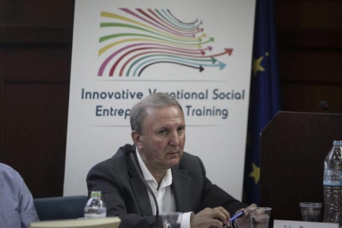 σάκης παπαδόπουλος