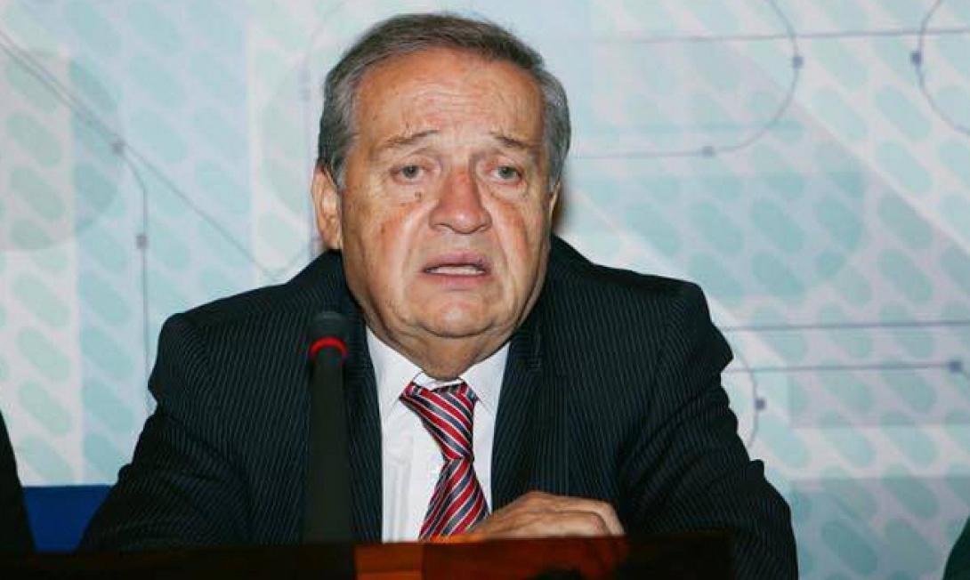 papathemelis1.jpg
