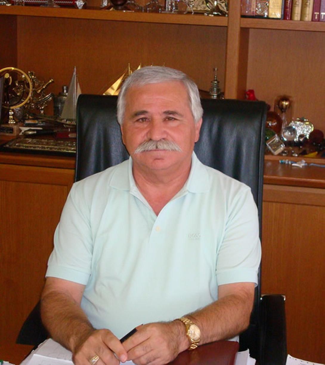 Εργοτέλης: «Αιώνια πρόεδρος ο Απόστολος Παπουτσάκης»