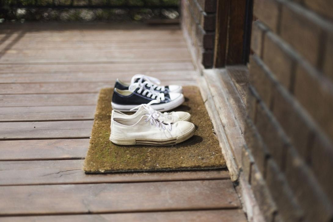  Κορωνοϊός παπούτσια