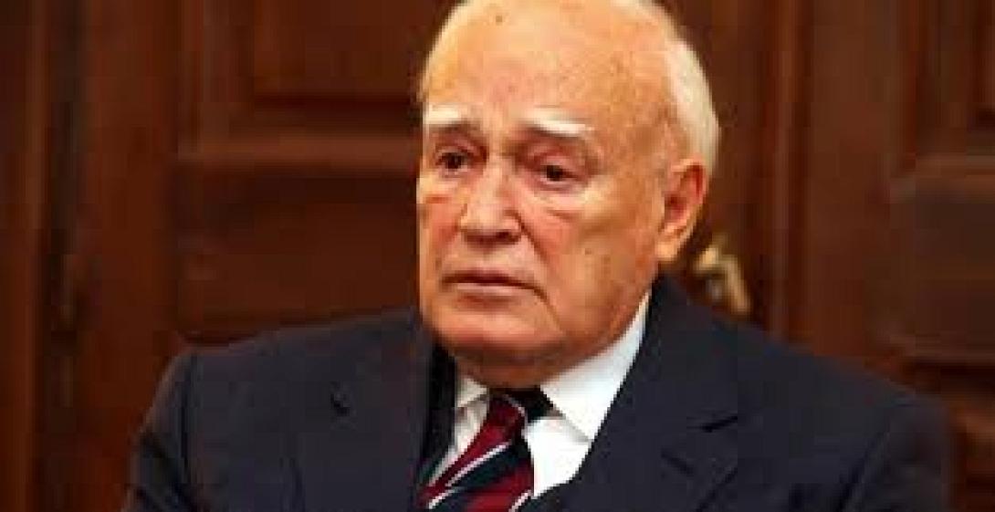Κάρολος Παπούλιας: &quot;Σε αυτές τις δύσκολες στιγμές ο Έλληνας αναδεικνύει τον καλύτερο εαυτό του &quot;