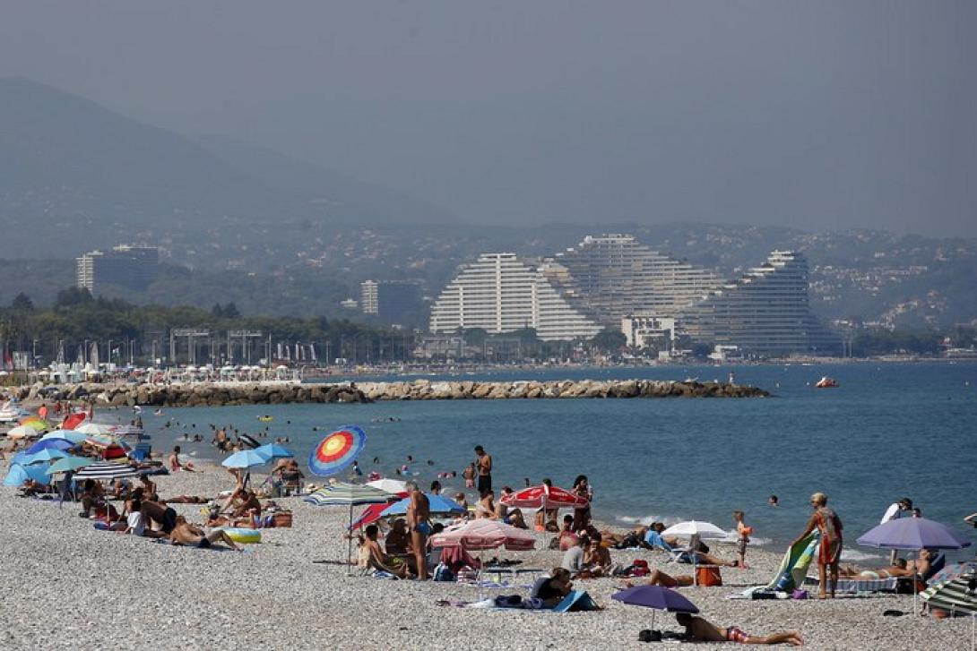 paralia-gallia.jpg