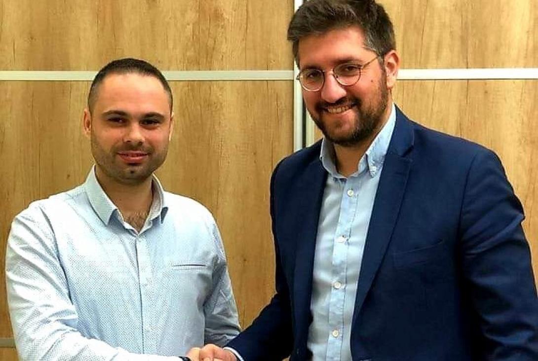 parasiris_mpokeas.jpg