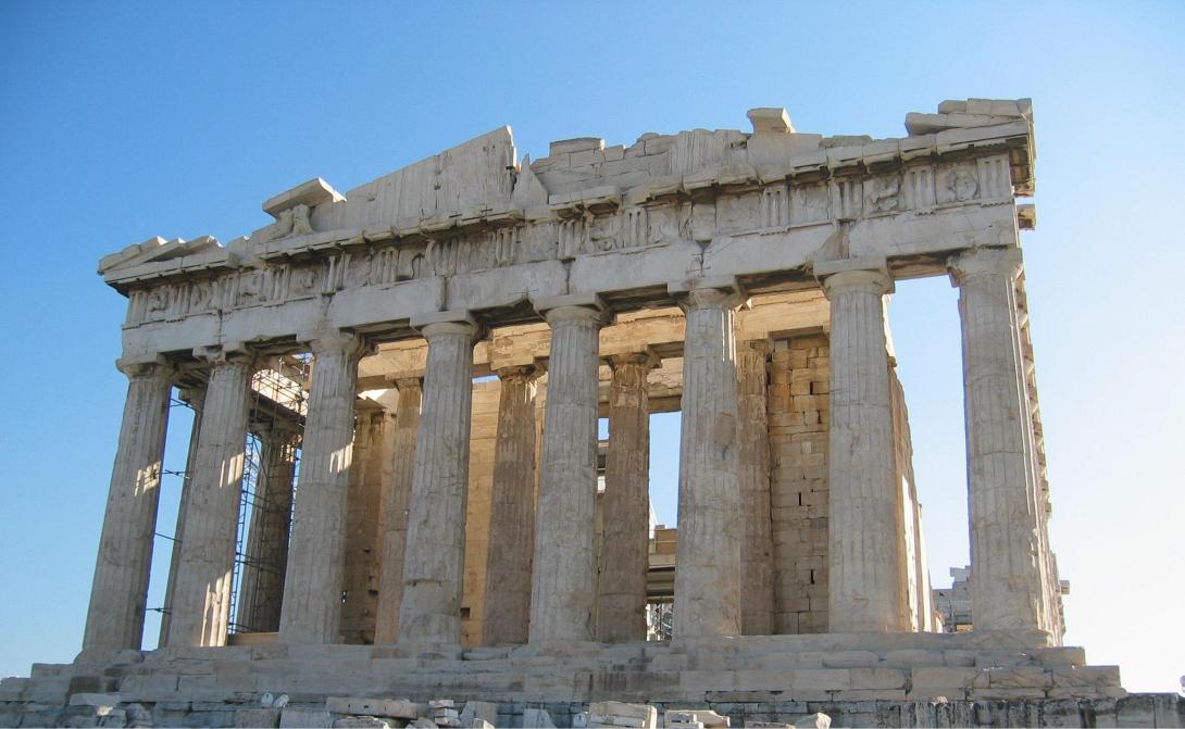 Ρώσοι τουρίστες έκαναν... parkour στον Παρθενώνα