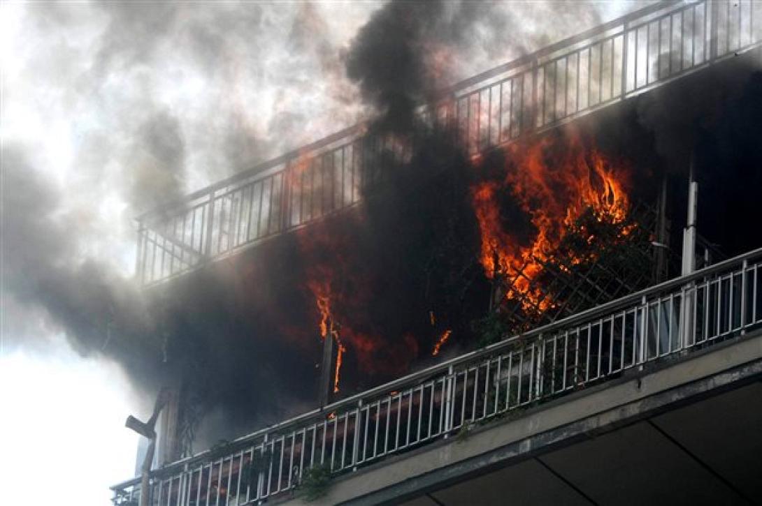 Στο νοσοκομείο μια γυναίκα έπειτα από πυρκαγιά σε σπίτι στις Πατέλες 