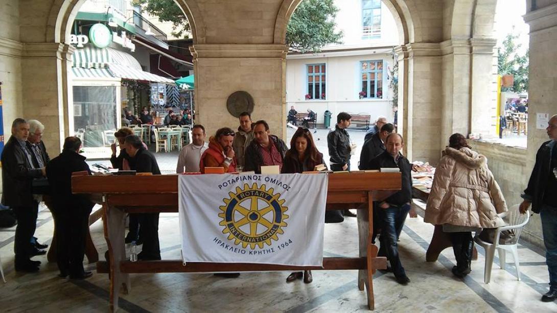 &quot;Ξεπούλησε&quot; το παζάρι βιβλίου του Ροταριανού Ομίλου