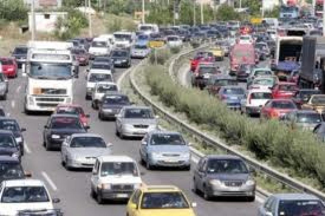 Ατύχημα με νταλίκα στο Περιφερειακό της Θεσσαλονίκης