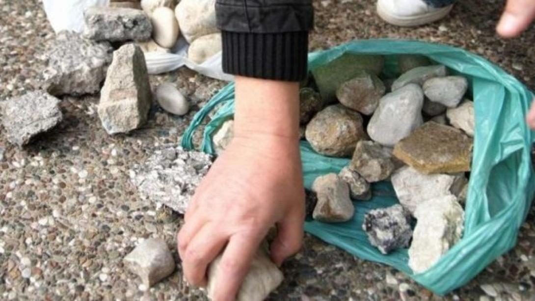 πέτρες