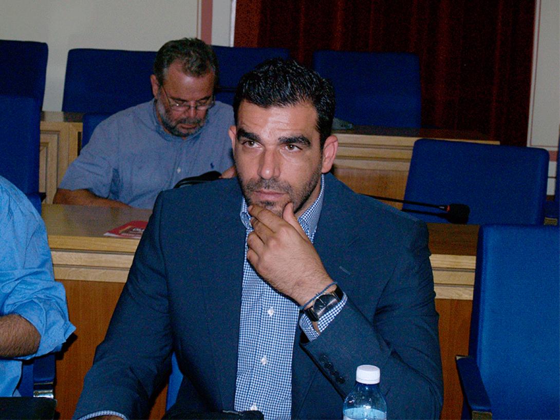 πέτρος κωνσταντινέας