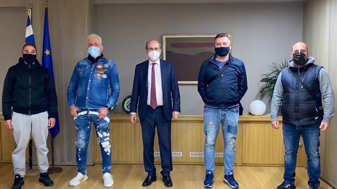 Χατζηδάκης