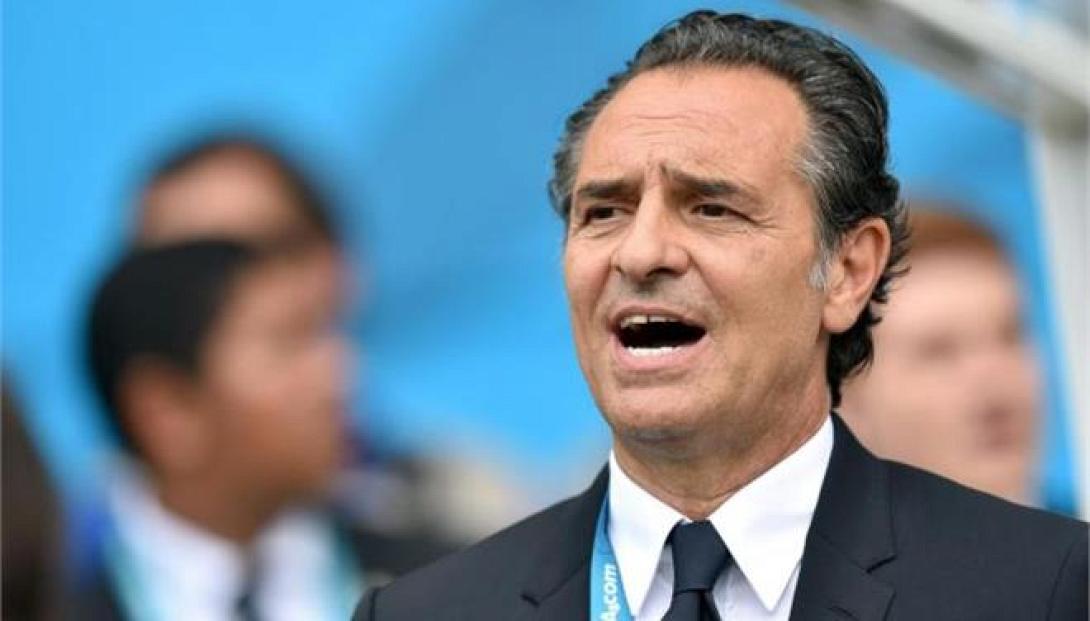 Στην Ιταλία οι "ηττημένοι" αναλαμβάνουν την ευθύνη και παραιτούνται