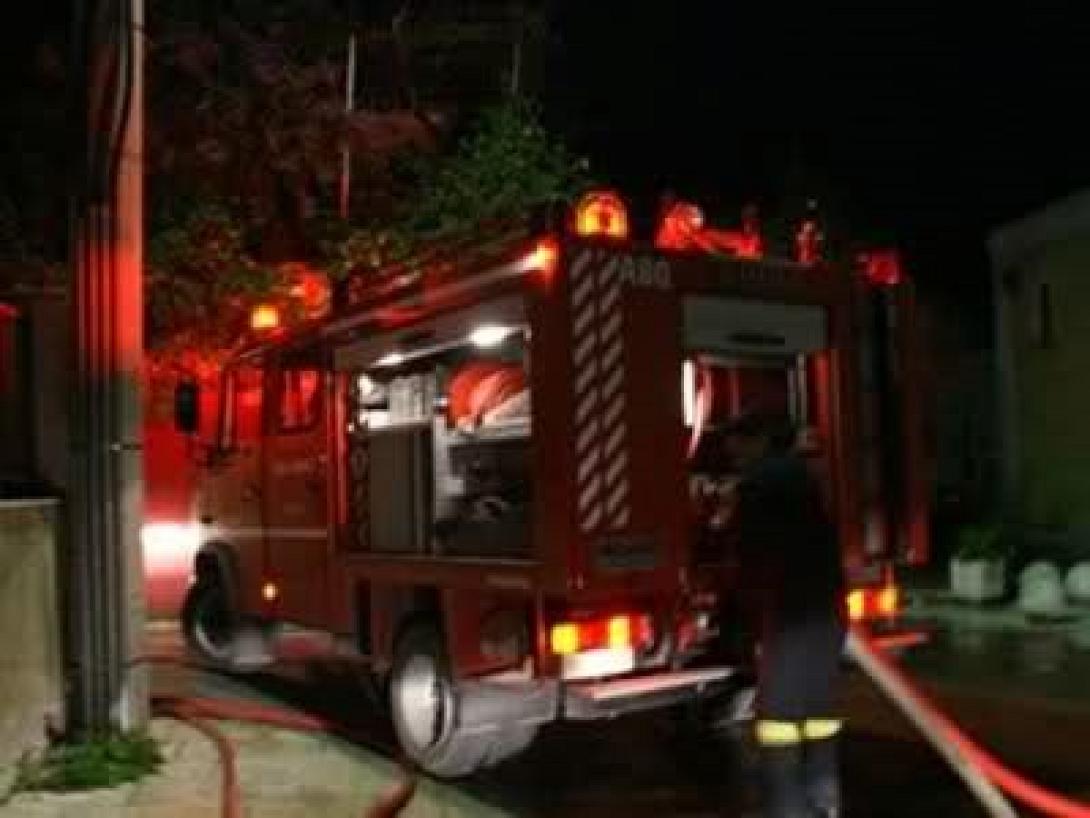 Φωτιά σε παράπηγμα τα ξημερώματα στο Ηράκλειο