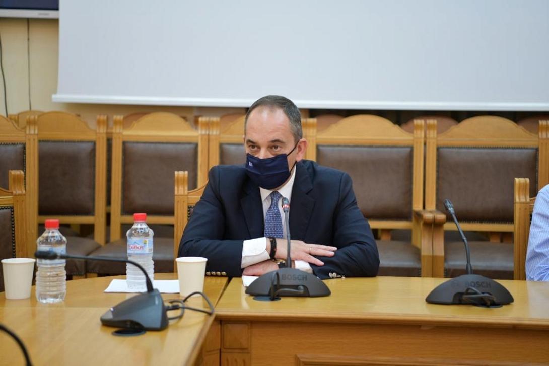 Γιάννης Πλακιωτάκης