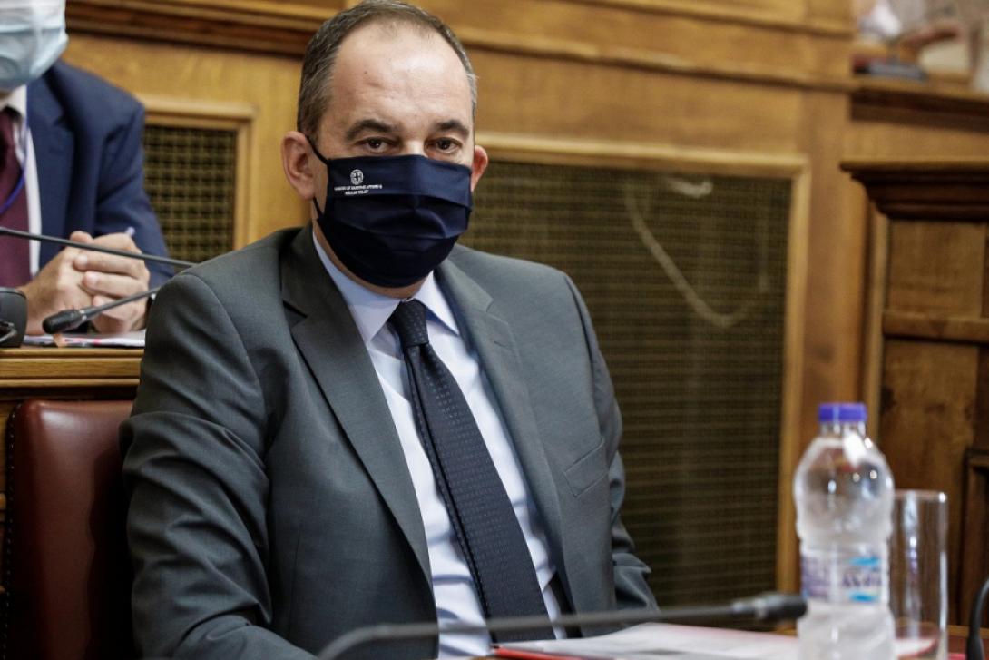 γιάννης πλακιωτάκης