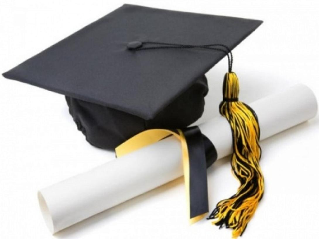 "Επιστήμονες" από γνωστές οικογένειες με ... πλαστά πτυχία