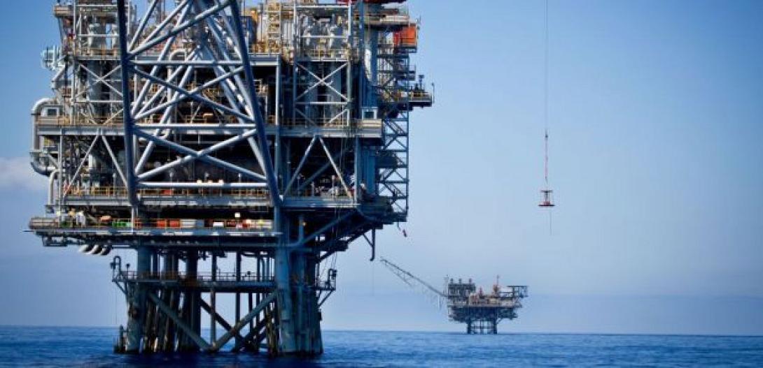platform_delek_oil.jpg