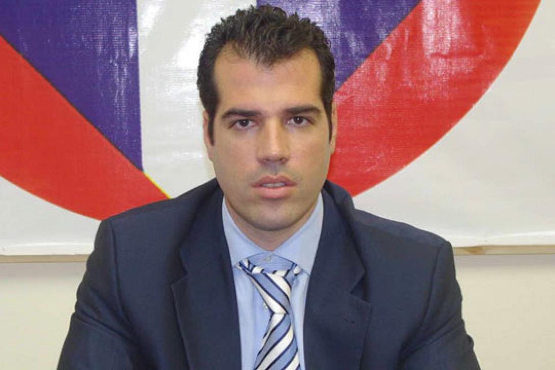 ΣΥΡΙΖΑ: Δείγμα της ακροδεξιάς στροφής της ΝΔ η συμμετοχή Πλεύρη στον συνδυασμό Σπηλιωτόπουλου