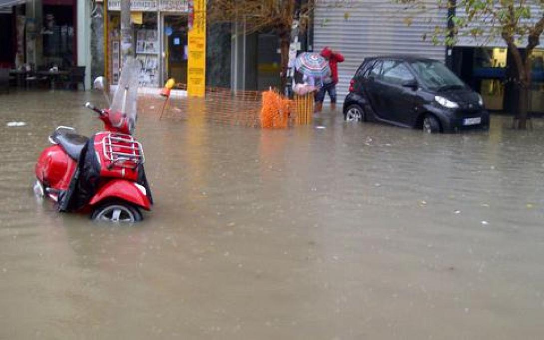 587 ευρώ ανά νοικοκυριό στους πλημμυροπαθείς της Αττικής