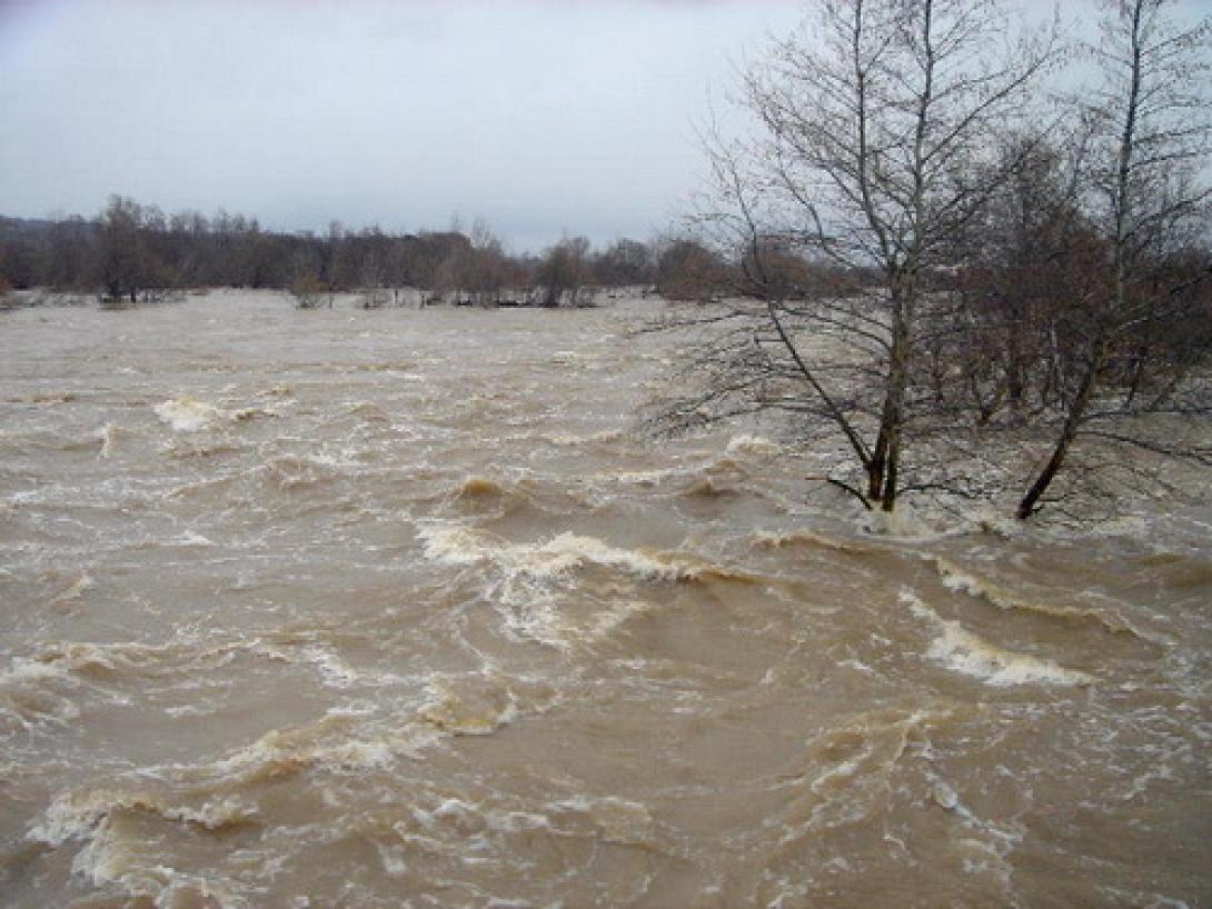 Τα Βαλκάνια θρηνούν 39 νεκρούς από τις πλημμύρες