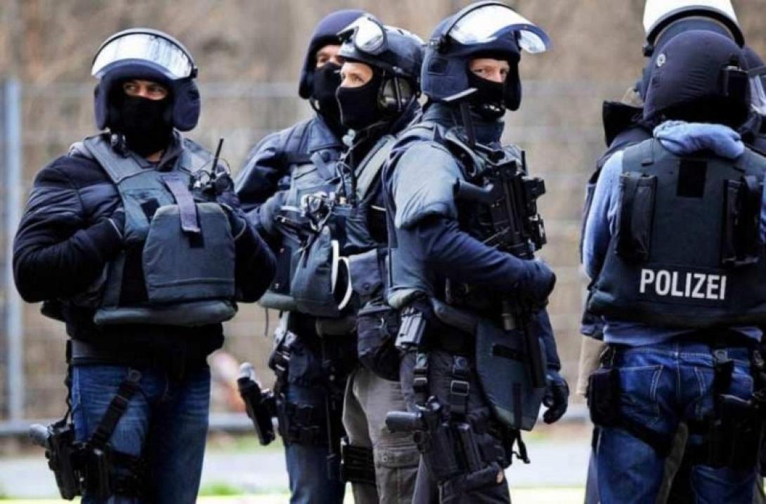 police_germany_1_.jpg