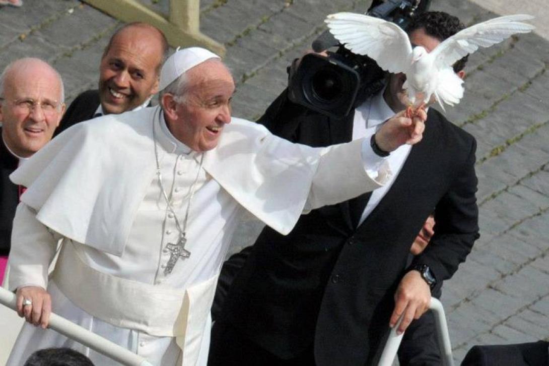 Ο Πάπας Φραγκίσκος το «πρόσωπο της χρονιάς» του περιοδικού Time