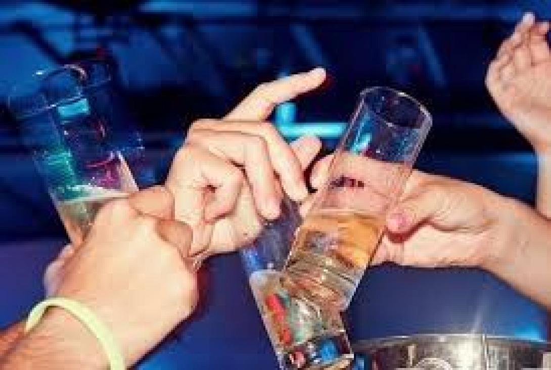 Έλεγχοι και για νοθεία ποτών στα νυχτερινά κέντρα