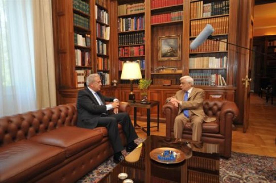 παυλόπουλος αβραμόπουλος