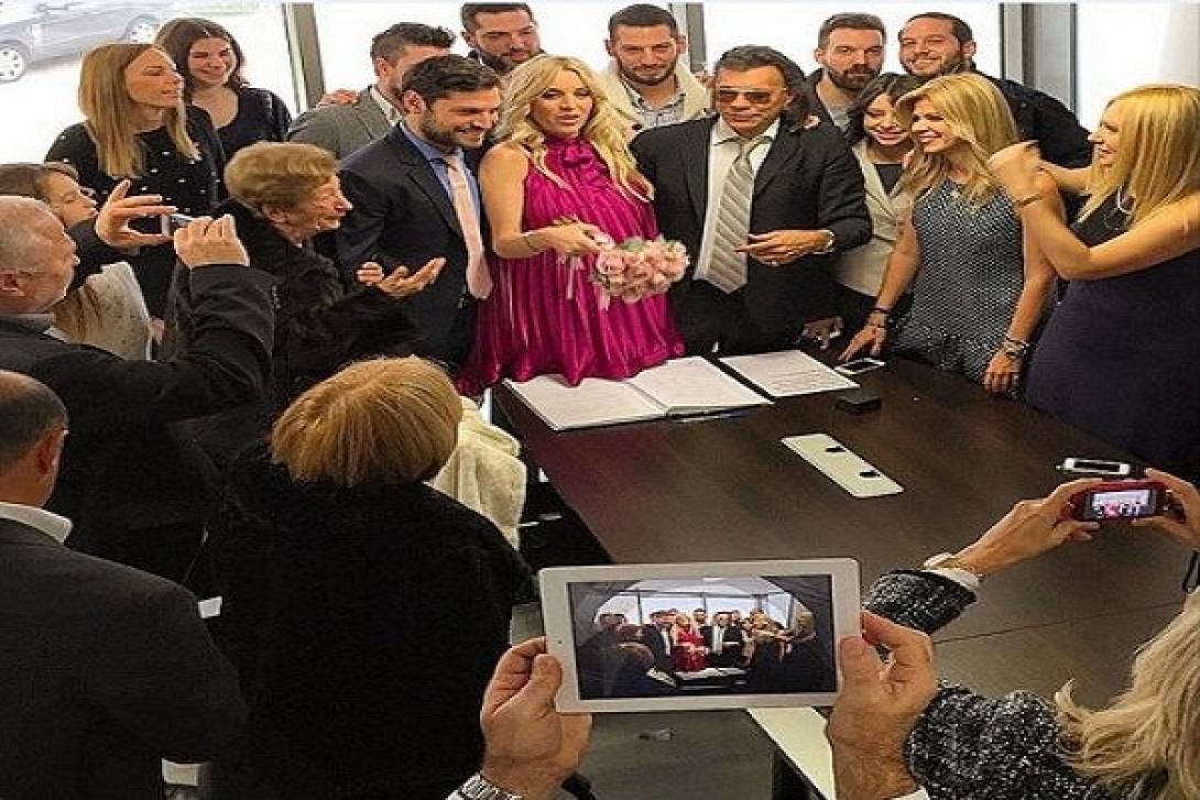 Πολιτικοί γάμοι και ... selfie από το δήμαρχο Ηλία Ψινάκη