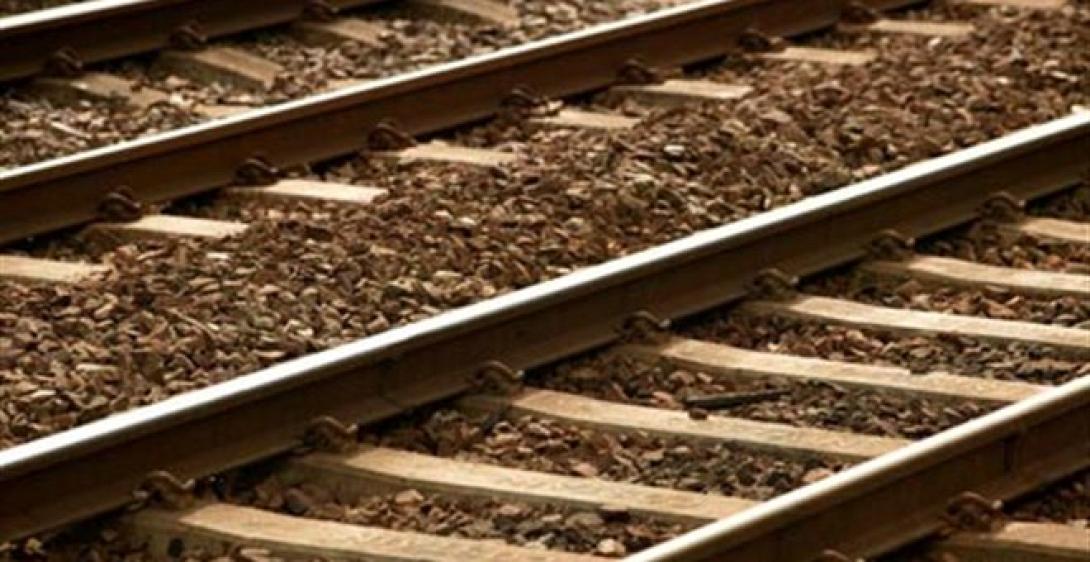 Τραγικός θάνατος άντρα στο Βελεστίνο - Ξάπλωσε στις γραμμές του τρένου