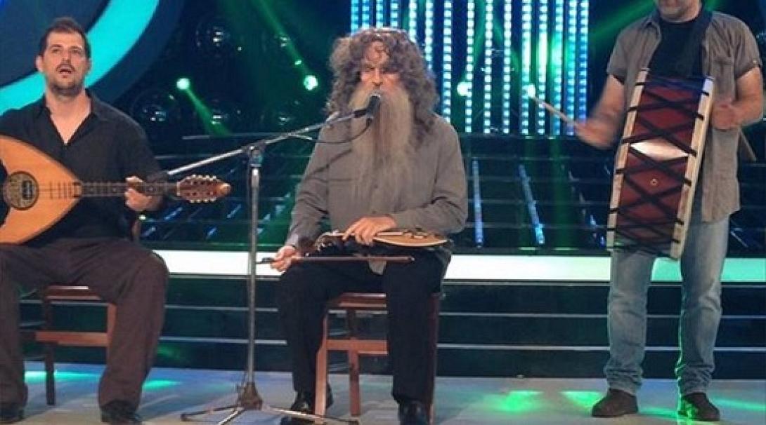 Ο... &quot;Ψαραντώνης&quot; γιόρτασε τη νίκη του με 5 κιλά ρακή!