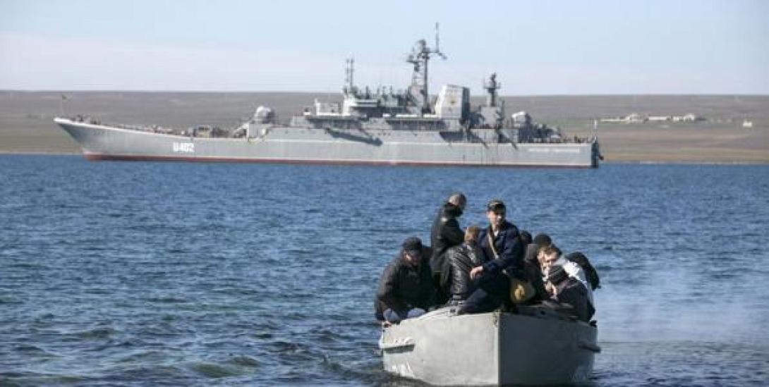 Πυροβολικό έπληξε Ουκρανικό σκάφος - Σε εξέλιξη επιχείρηση διάσωσης