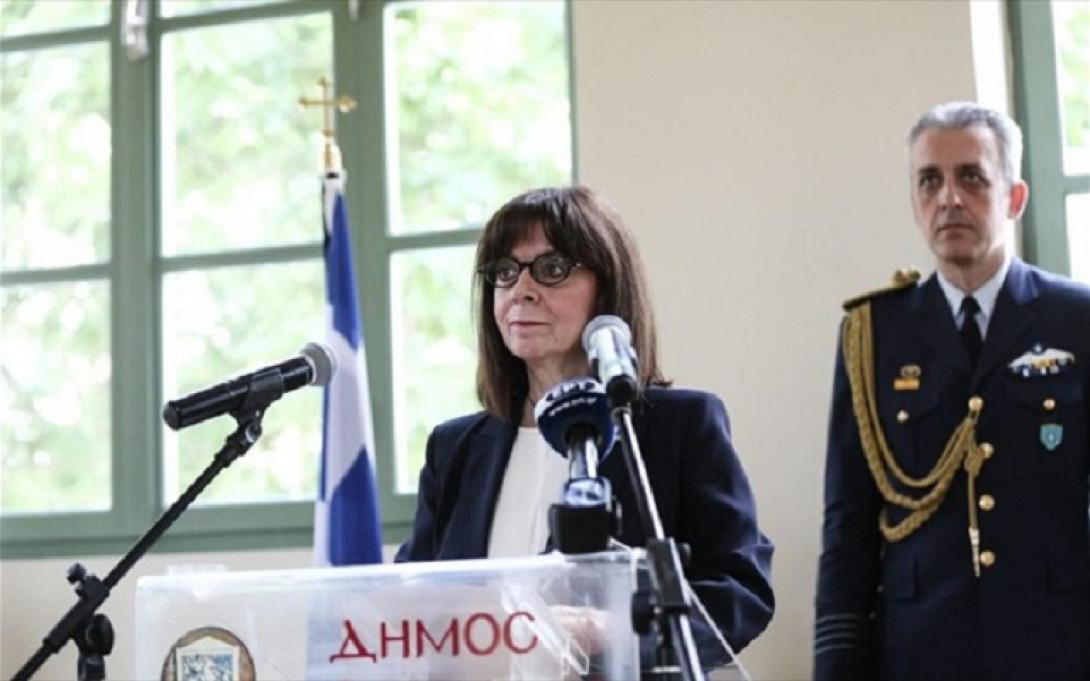 Κατερίνα Σακελλαροπούλου