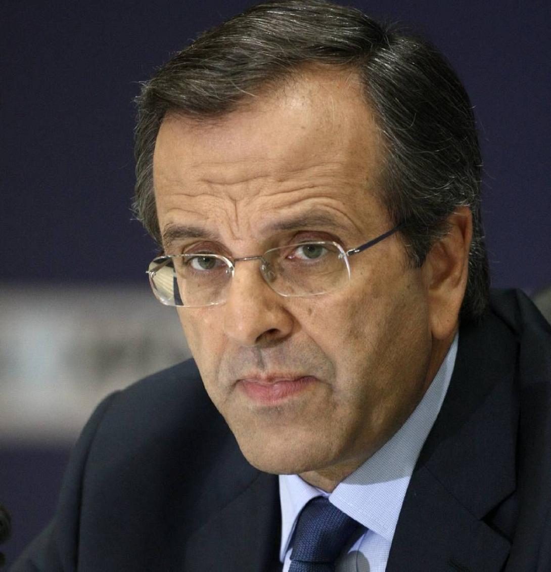 O ΣΥΡΙΖΑ ζητά από τον πρωθυπουργό να μιλήσει για τους χειρισμούς του με την τρόικα