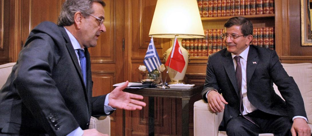 Τηλεφωνική επικοινωνία Σαμαρά - Νταβούτογλου για να ανταλλάξουν ευχές