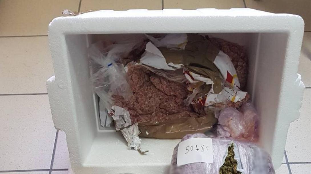 χασις κουριερ.jpg