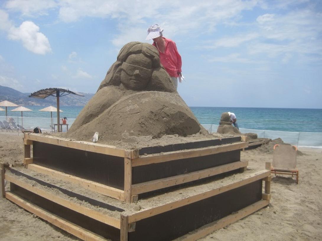 sand_sculpture_festival_amoudara_crete_1.jpg