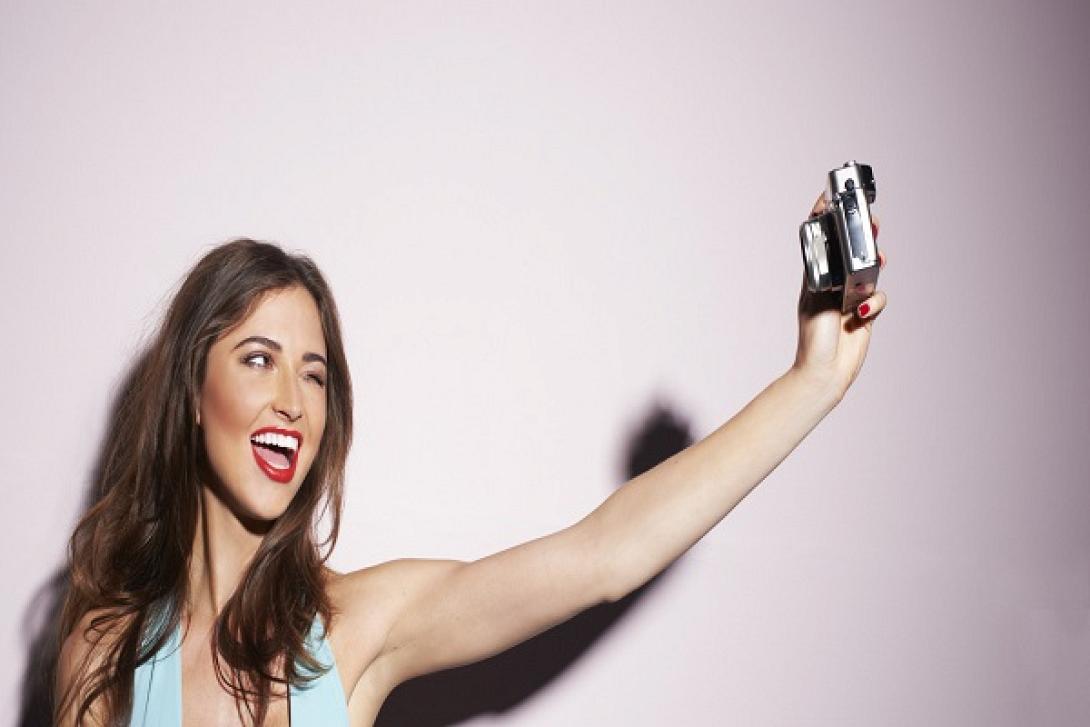 Μεταφράζοντας ... τις Selfie