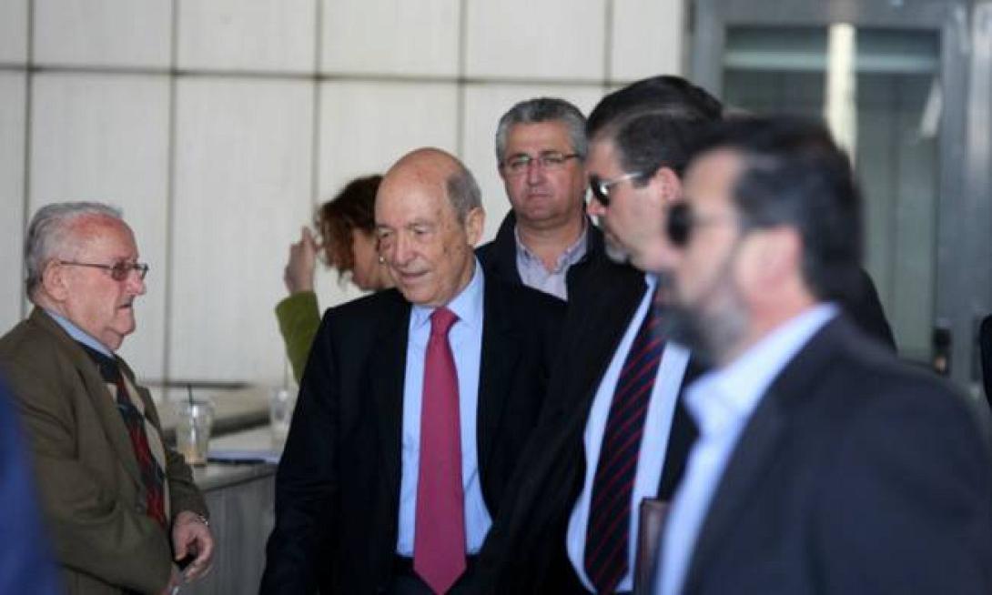 simitis5465464.jpg