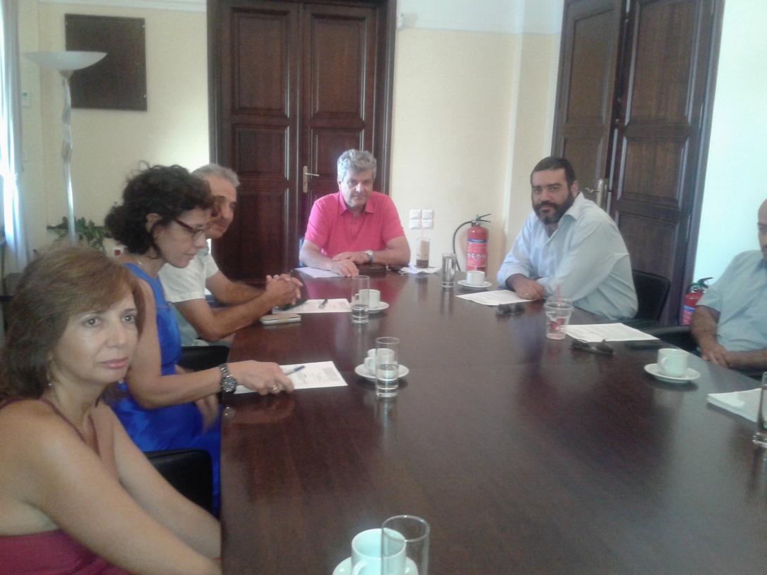 Οι πρόεδροι και τα μέλη των Συνδέσμων Εργοληπτών Δημοσίων Έργων στον Γ. Ροκαδάκη