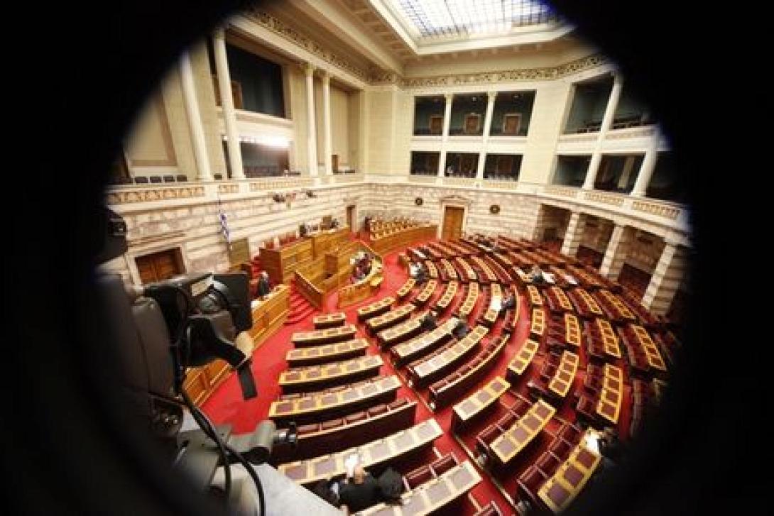 Επανέρχεται ο &quot;βασικός μέτοχος&quot; από τη ΝΔ στην αναθεώρηση του Συντάγματος