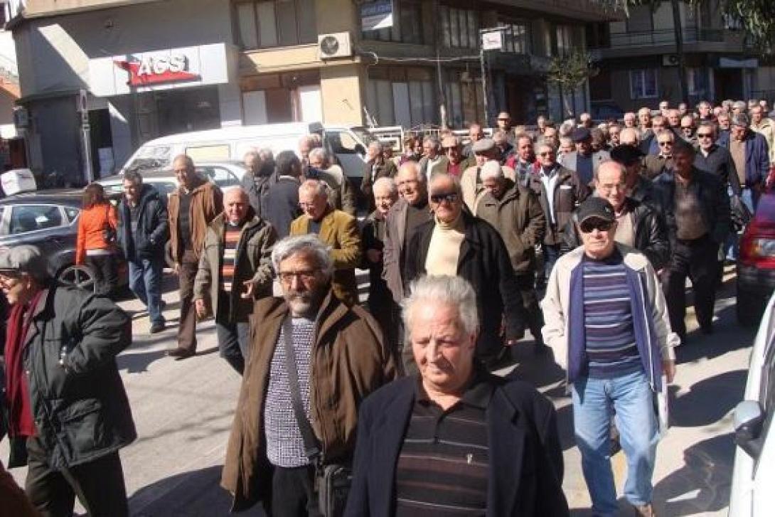 Στους δρόμους οι συνταξιούχοι του Ηρακλείου για το ασφαλιστικό