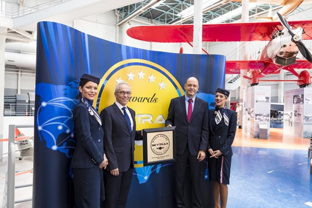 skytrax_award_photo_2.jpg