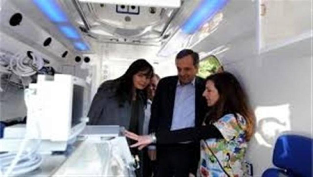 Ο Αντώνης Σαμαράς στο "Χαμόγελο του Παιδιού"