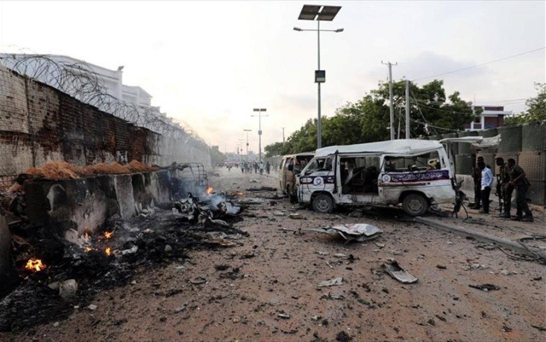 somalia-epithesi-kamikazi-me-pagideumena-autokinita.jpg